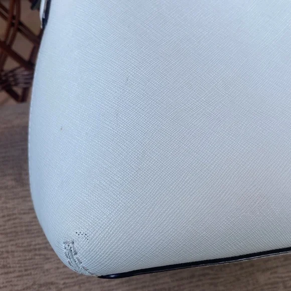 Kate Spade hand bag with crossbody strap - Picture 8 of 16